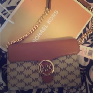 NWT Michael Kors Crossbody ❤️ FINAL PRICE DROP